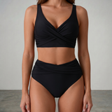 Elena Marell | Formuojantis bikinis