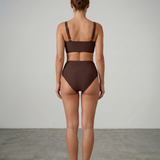 Elena Marell | Formuojantis bikinis