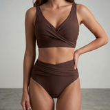 Elena Marell | Formuojantis bikinis