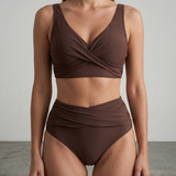 Elena Marell | Formuojantis bikinis